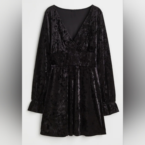 SHEIN Dresses & Skirts - Crushed velour dress Black large
